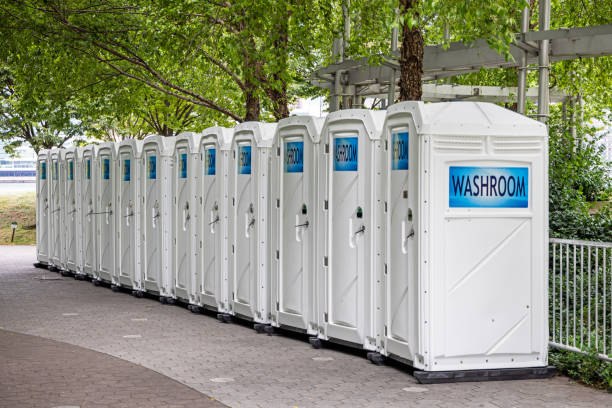Best Porta potty delivery and setup  in Howards Grove, WI