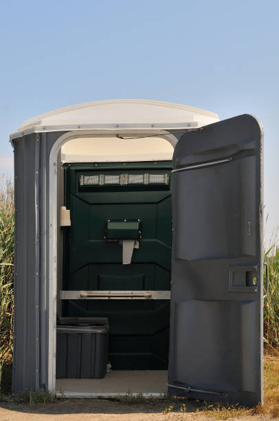 Best Portable toilet rental cost  in Howards Grove, WI