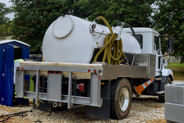 Best Best portable toilet rental  in Howards Grove, WI